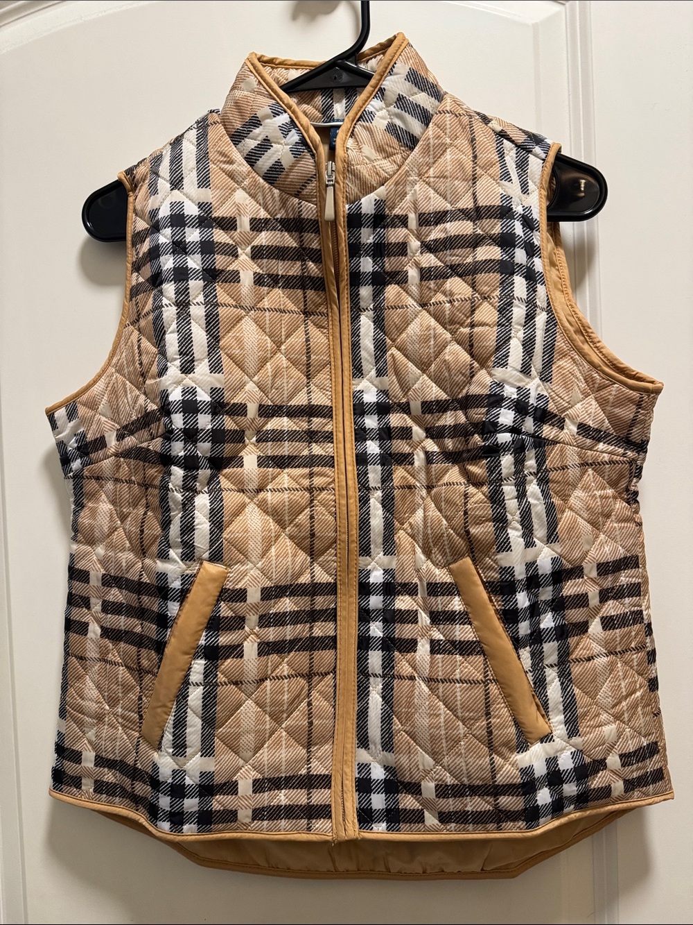 Karen Scott Quilted Plaid Vest in Tan, Black & White Woman  M Petite